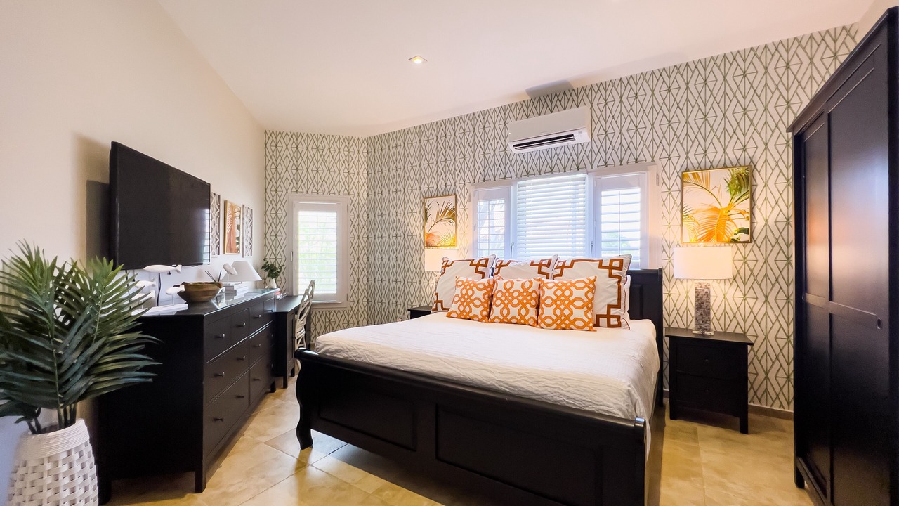 Photo of Bedroom in Opal