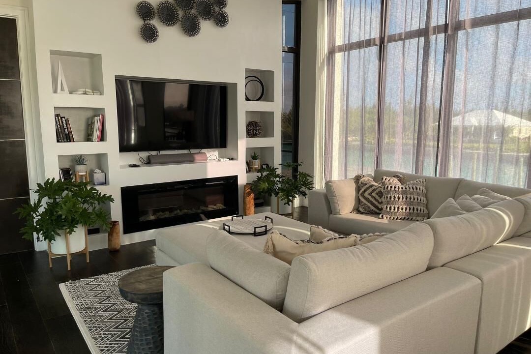 Photo of Livingroom in Bahamia West