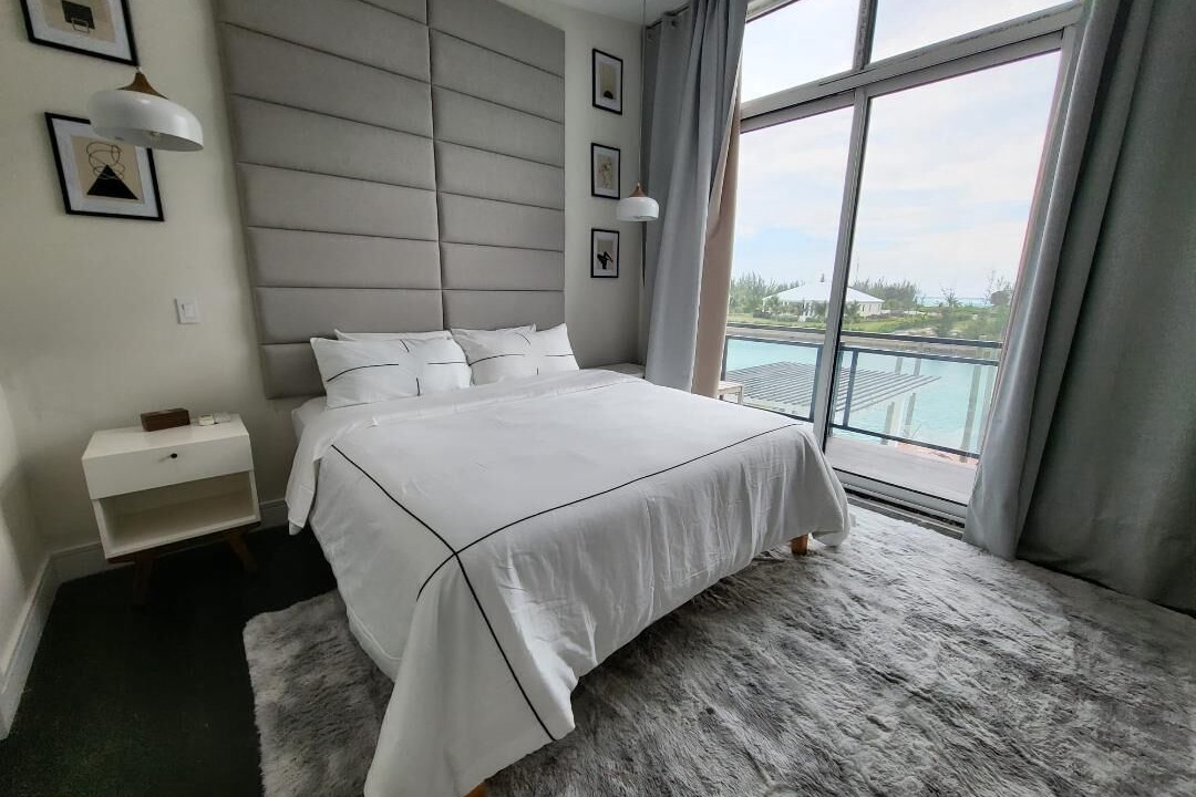 Photo of Bedroom in Bahamia West