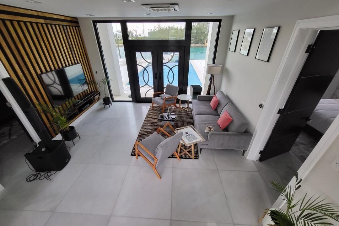 Photo of Livingroom in Bahamia West