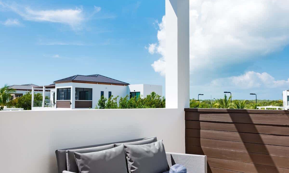 Photo of Patio Balcony in Long Bay