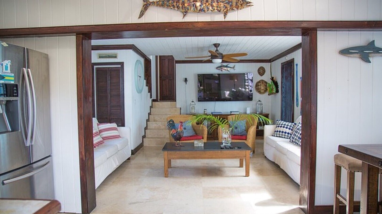 Photo of Livingroom in Dunmore Town