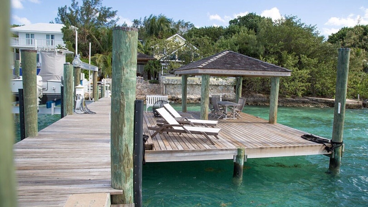 Photo of Patio Balcony in Dunmore Town