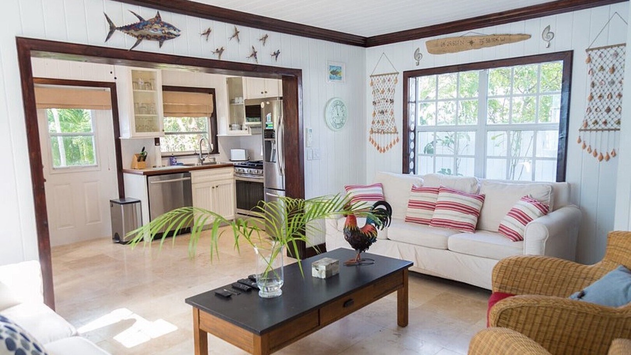 Photo of Livingroom in Dunmore Town