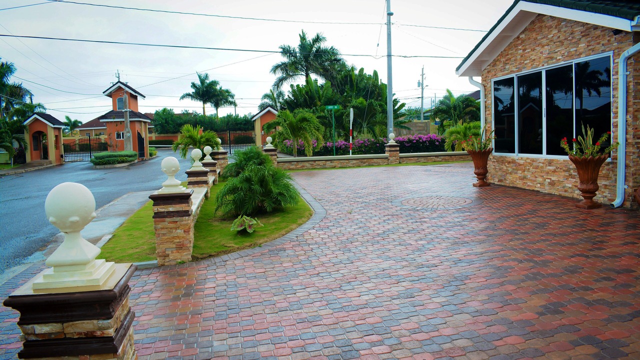Photo of Outdoor in Mammee Bay