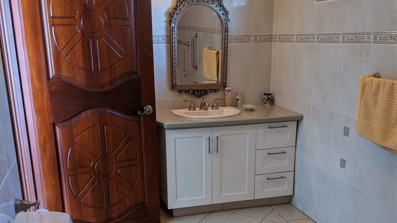 Photo of Bathroom in Arawak Hill