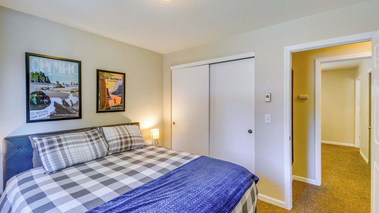 Photo of Bedroom in Port Angeles