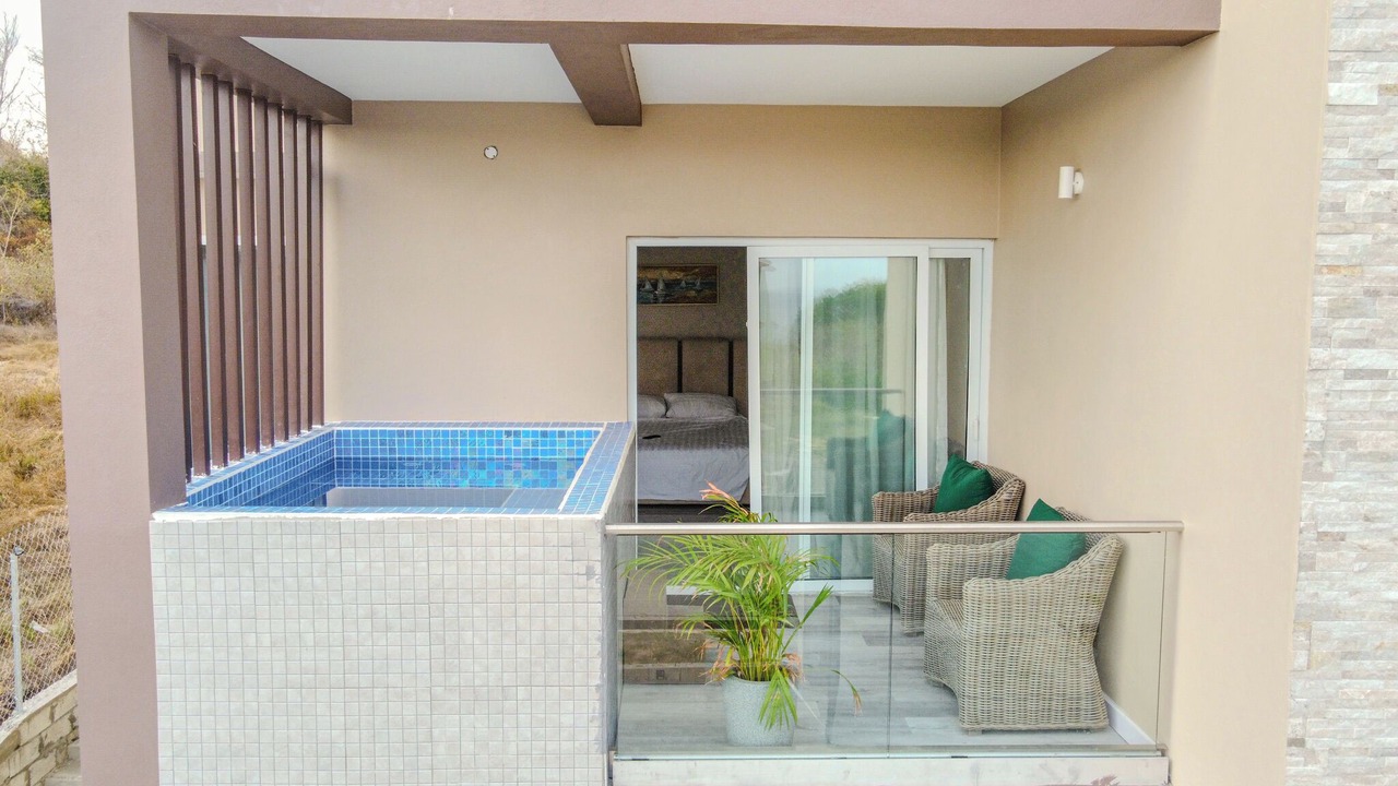 Photo of Patio Balcony in Choiseul