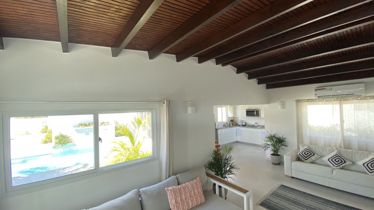 Photo of Livingroom in Palm Beach
