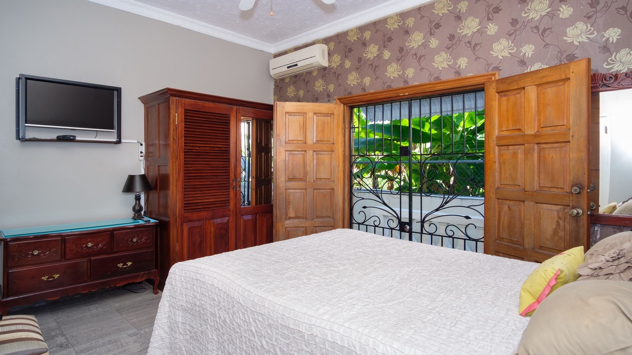 Photo of Bedroom in Tower Isle