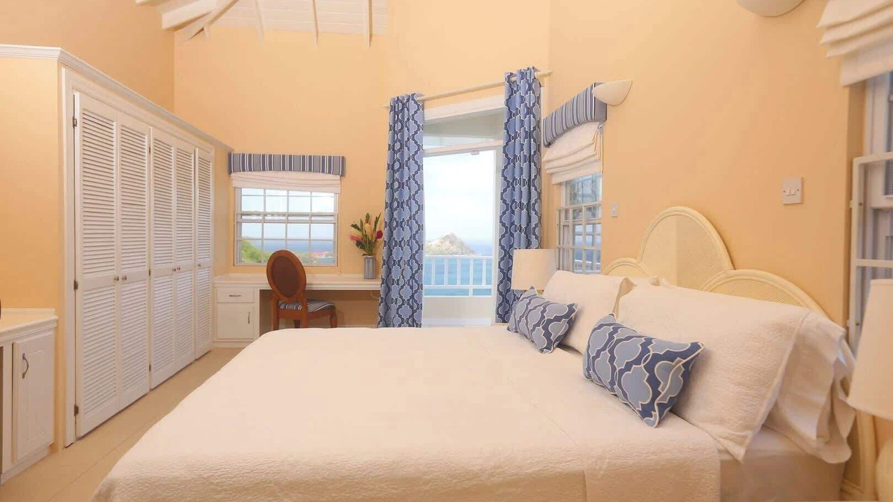 Photo of Bedroom in Saline Point