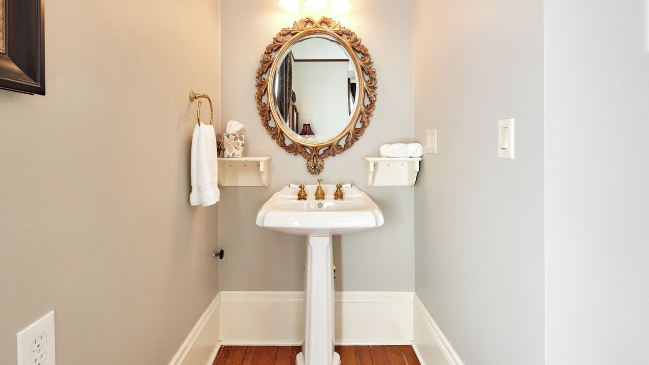 Photo of Bathroom in Silverton