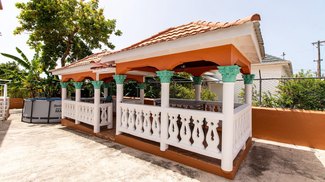 Photo of Patio Balcony in Runaway Bay
