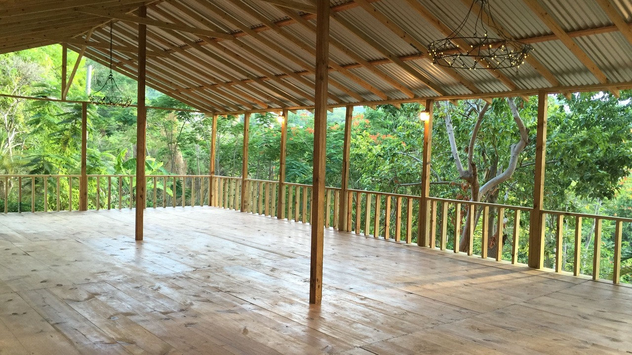 Photo of Patio Balcony in Runaway Bay