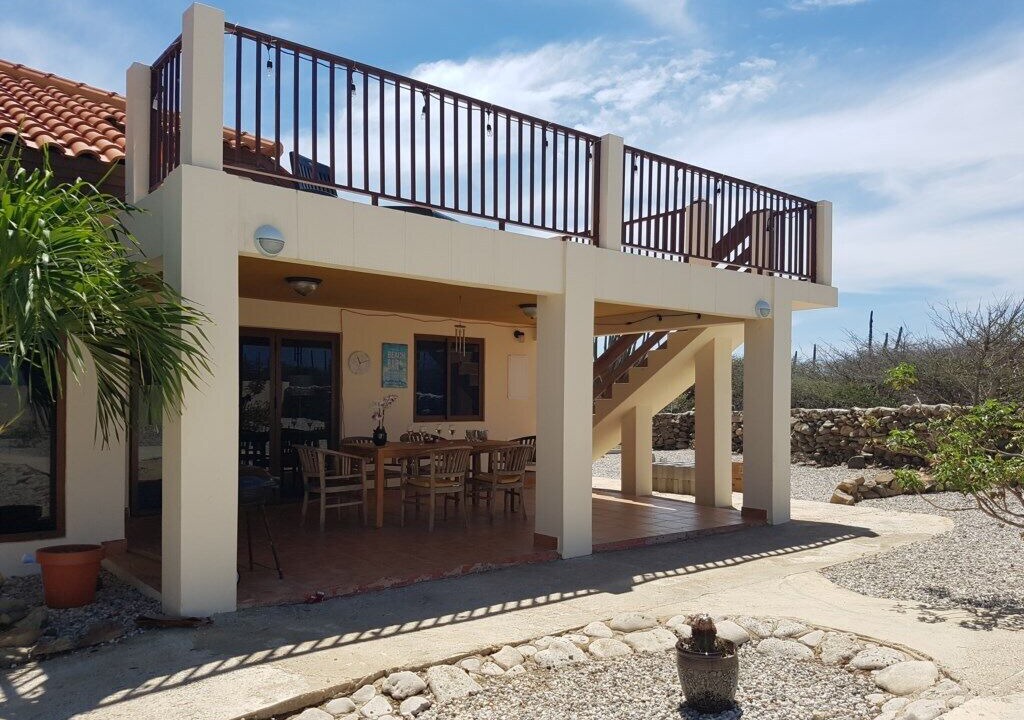 Photo of Outdoor in Ayo