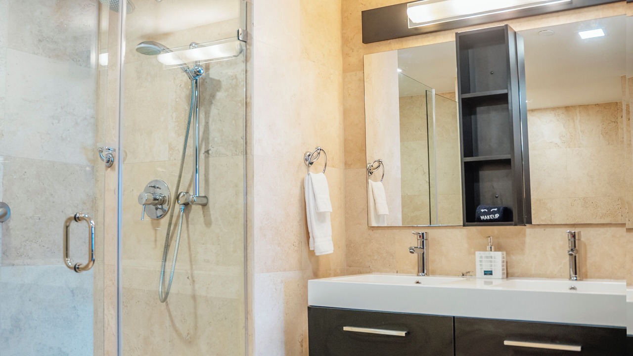 Photo of Bathroom in Oranjestad-West