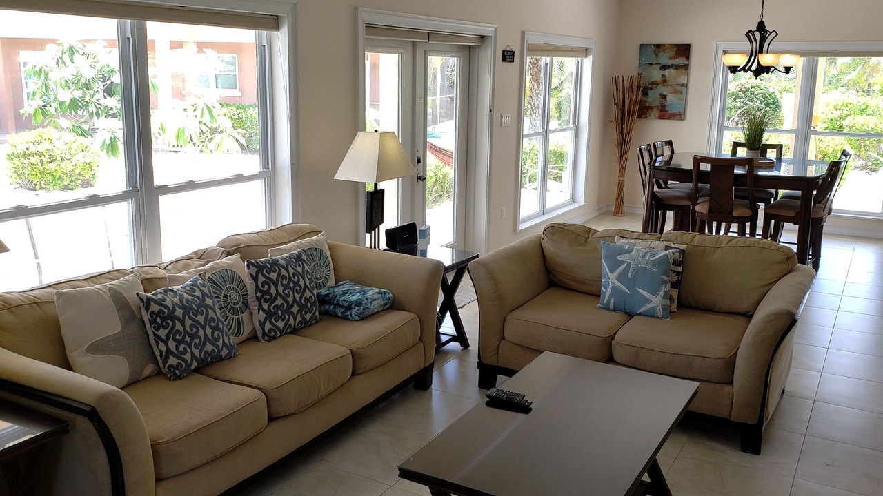 Photo of Livingroom in North Side
