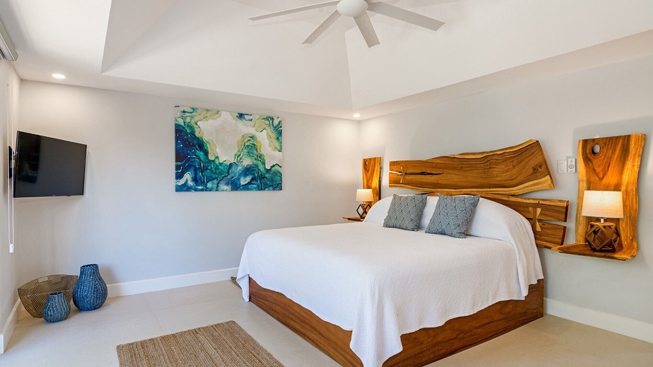Photo of Bedroom in Discovery Bay