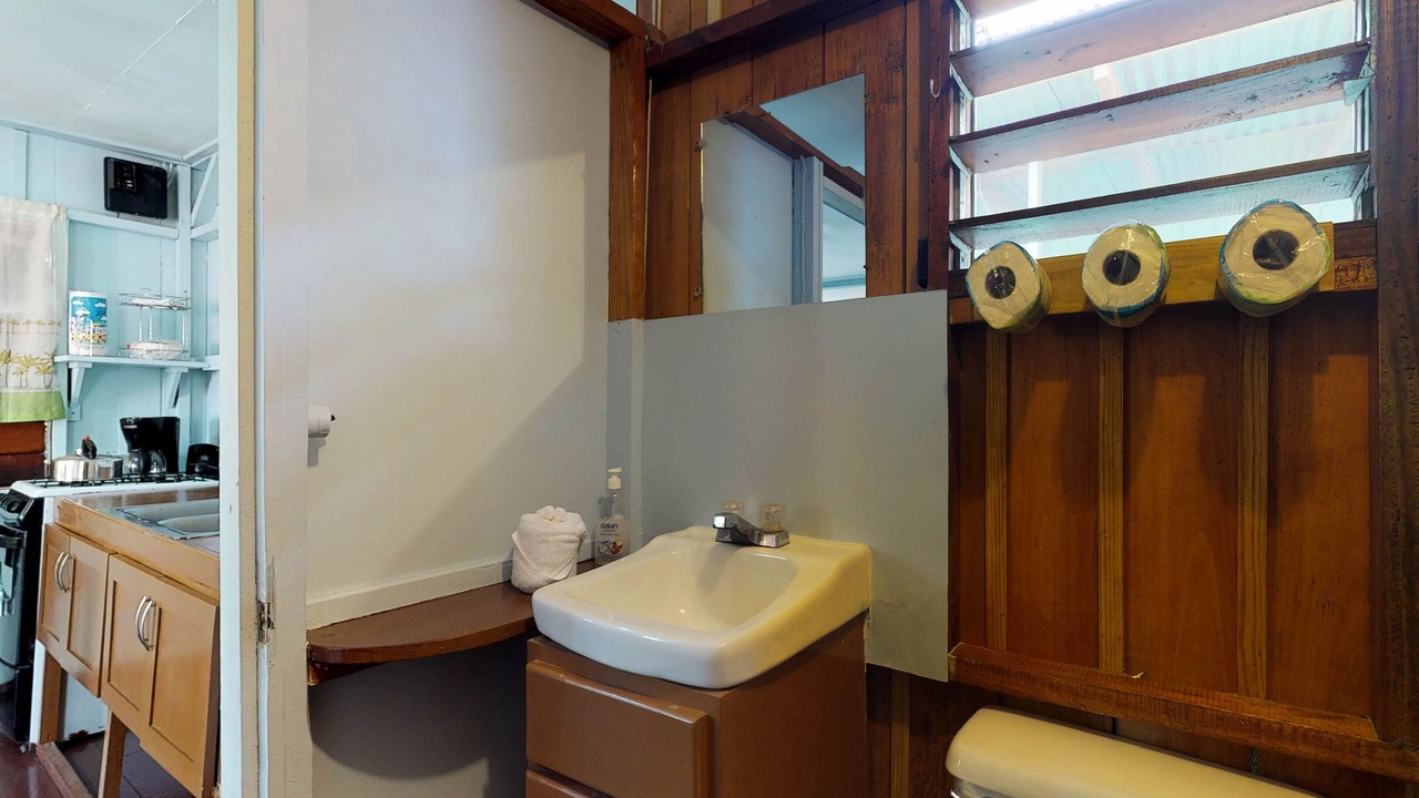 Photo of Bathroom in Placencia
