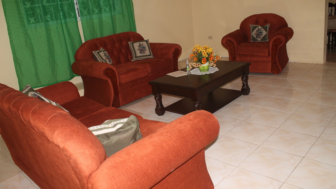 Photo of Livingroom in Spanish Town
