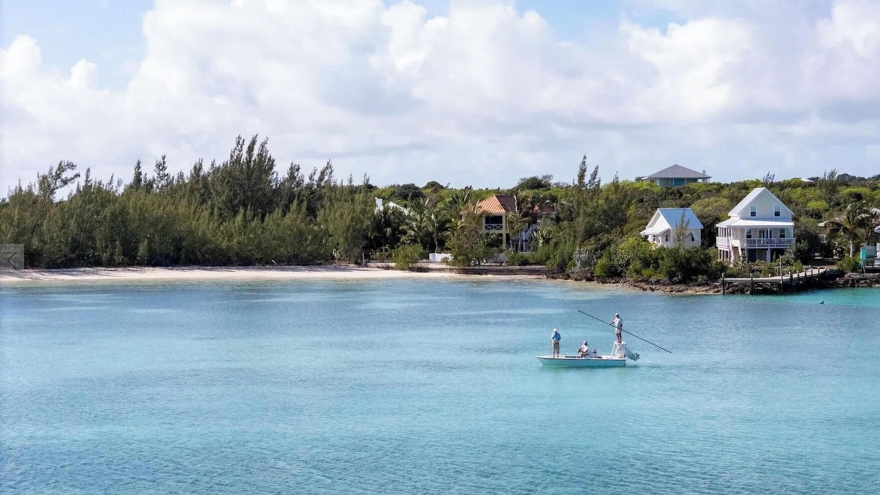 Photo of Others in Green Turtle Cay