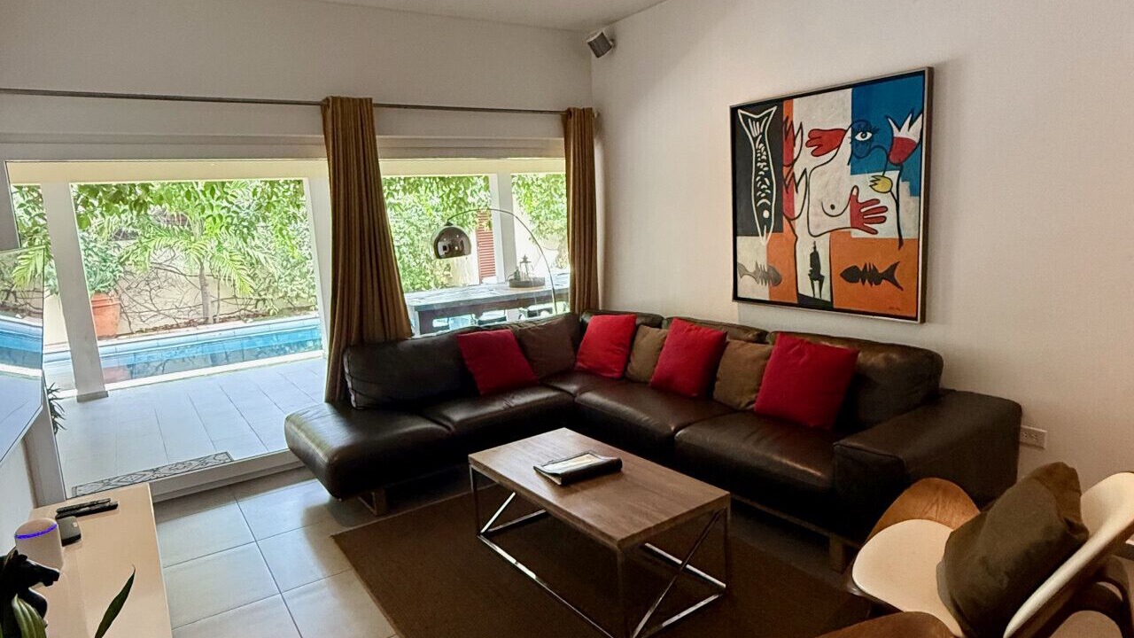 Photo of Livingroom in Palm Beach