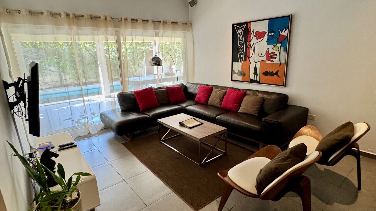 Photo of Livingroom in Palm Beach