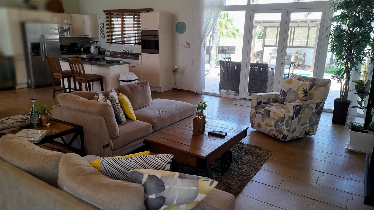 Photo of Livingroom in Opal