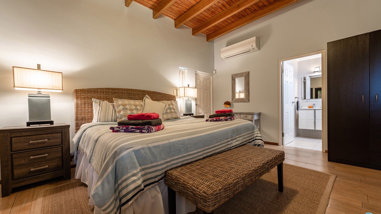 Photo of Bedroom in Opal