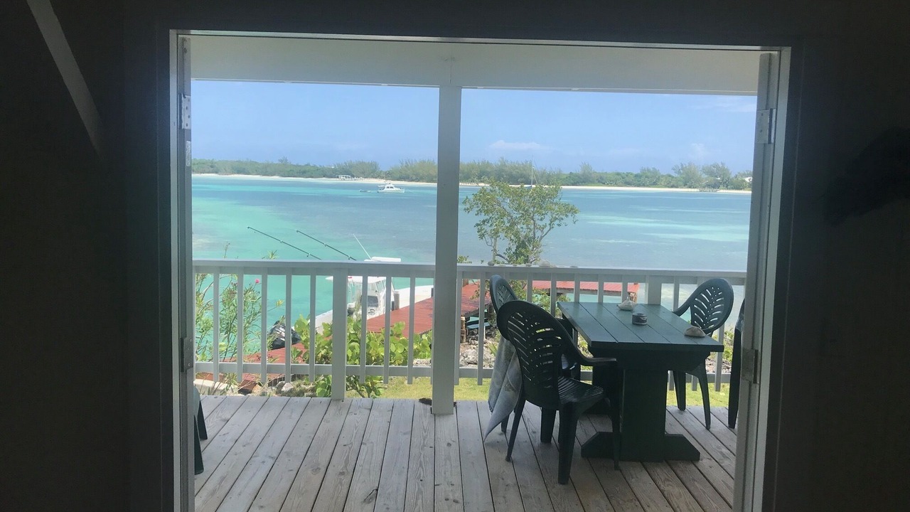 Photo of Bedroom in Green Turtle Cay
