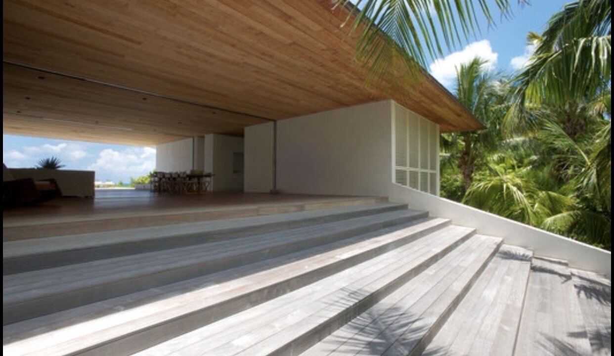 Photo of Patio Balcony in Dunmore Town