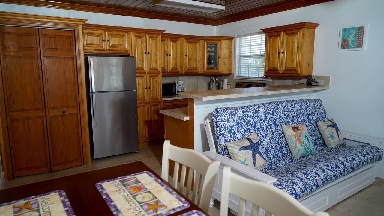 Photo of Livingroom in Spanish Wells