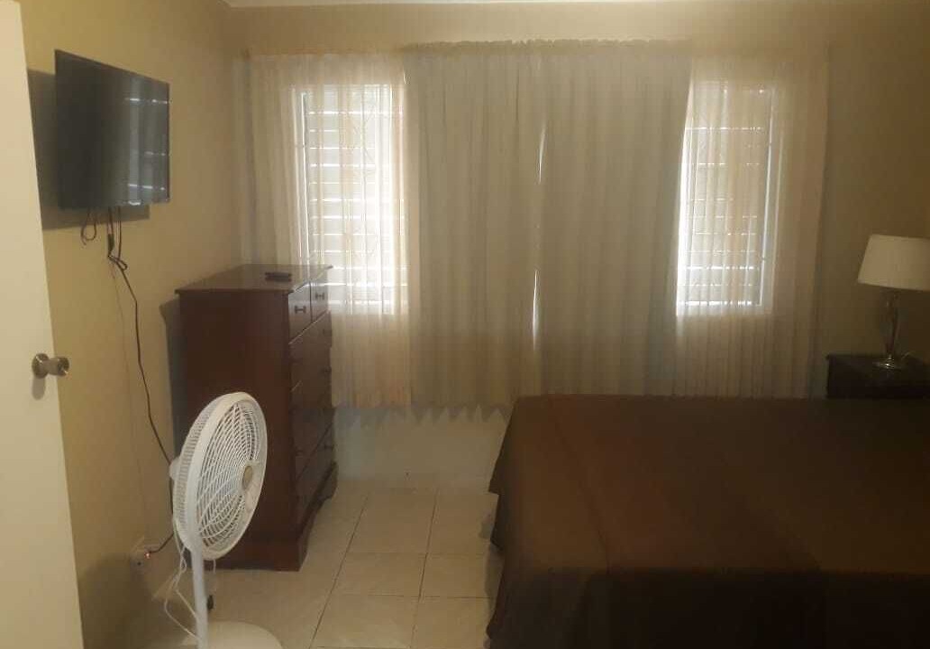Photo of Bedroom in IronShore Estates