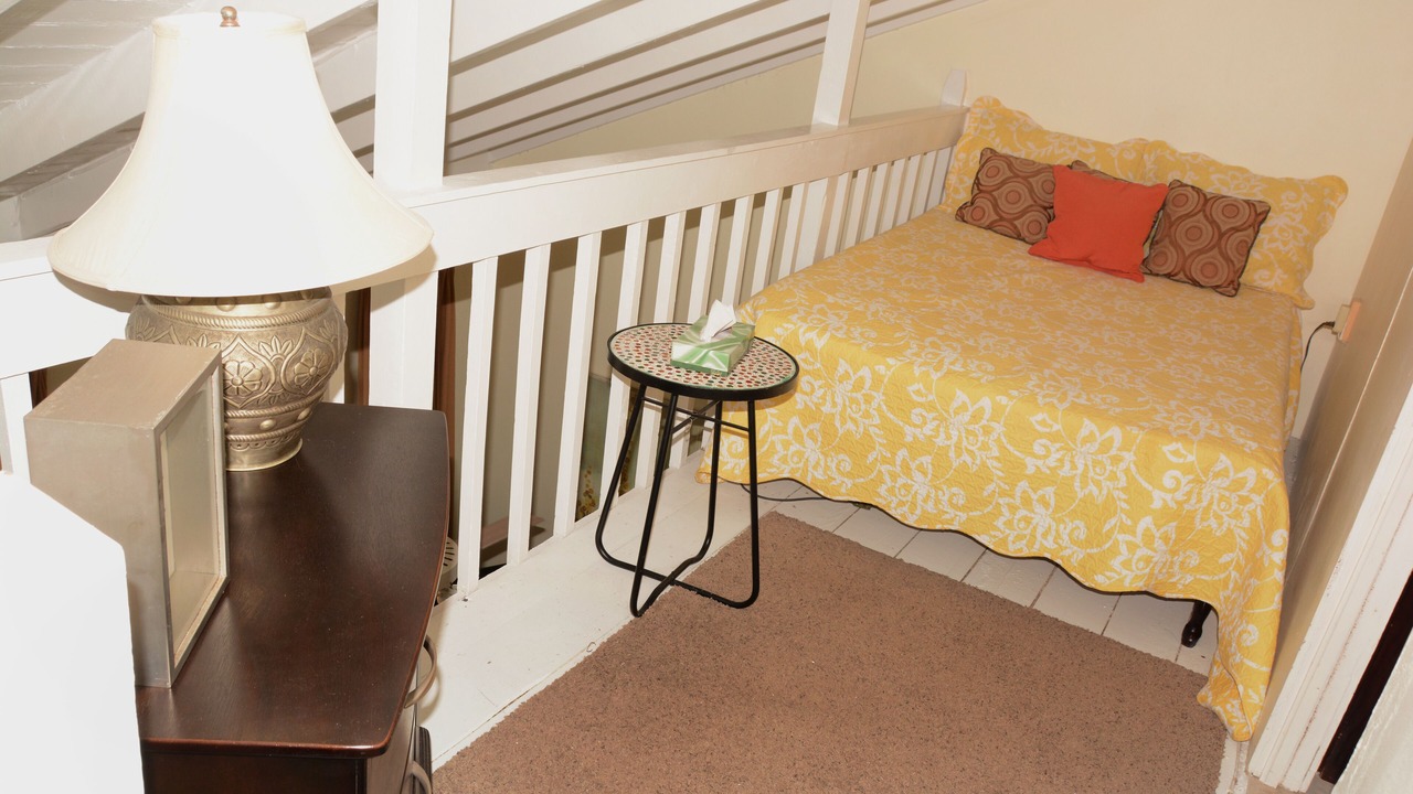 Photo of Bedroom in St.Bran's Burg