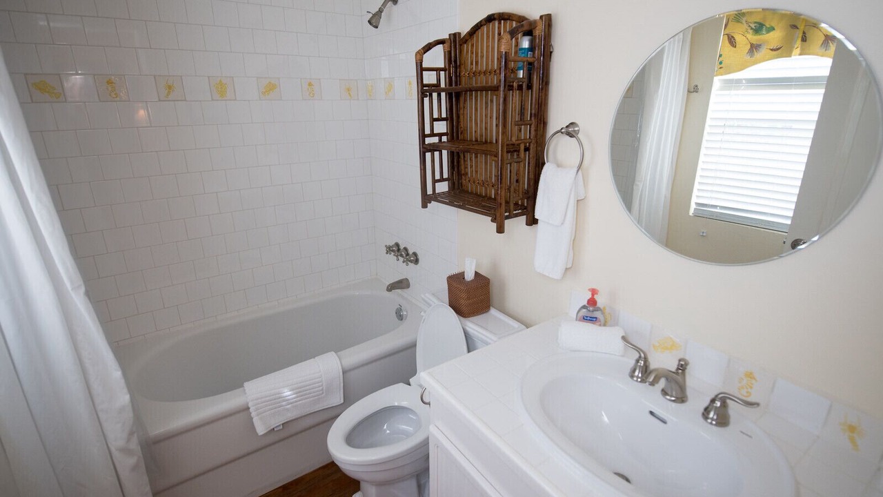Photo of Bathroom in Dunmore Town