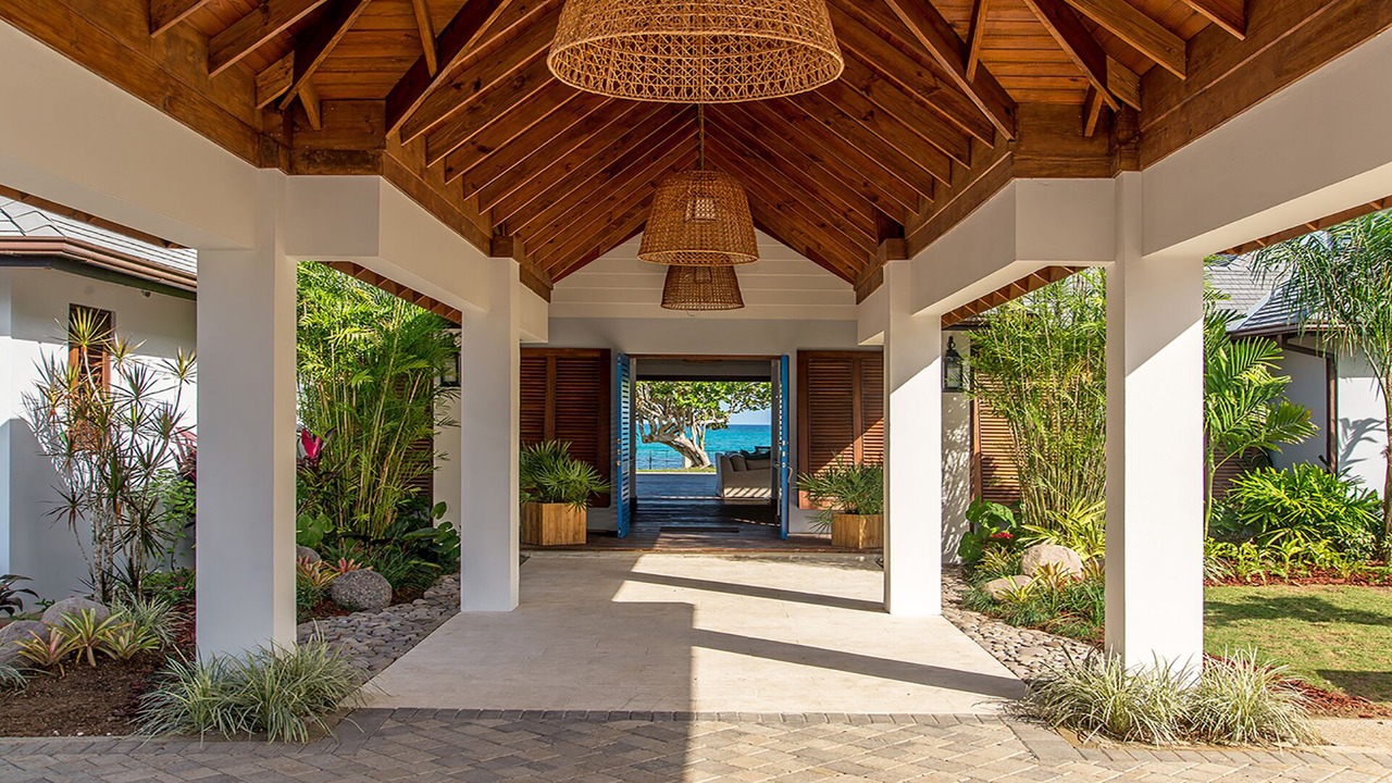 Photo of Patio Balcony in Mammee Bay