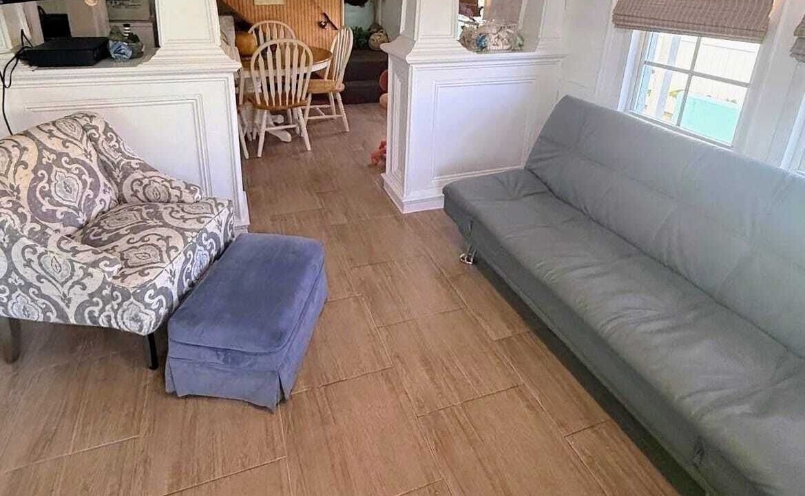 Photo of Livingroom in Spanish Wells