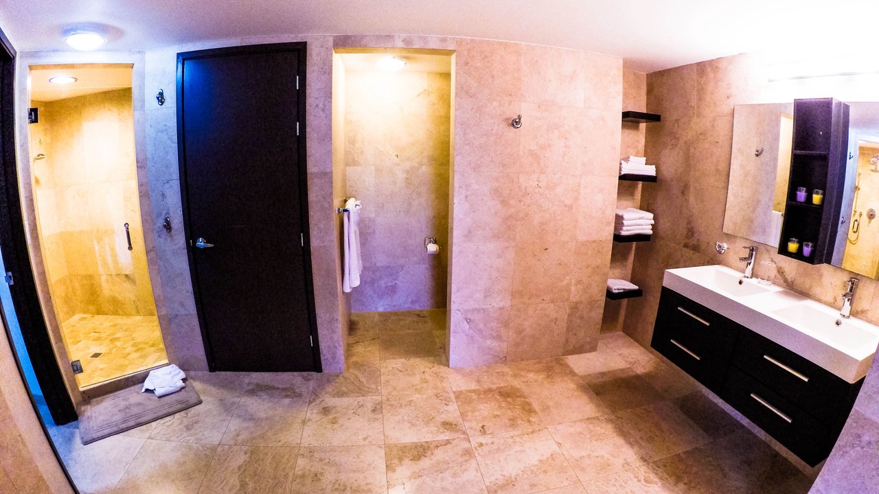 Photo of Bathroom in Oranjestad-West