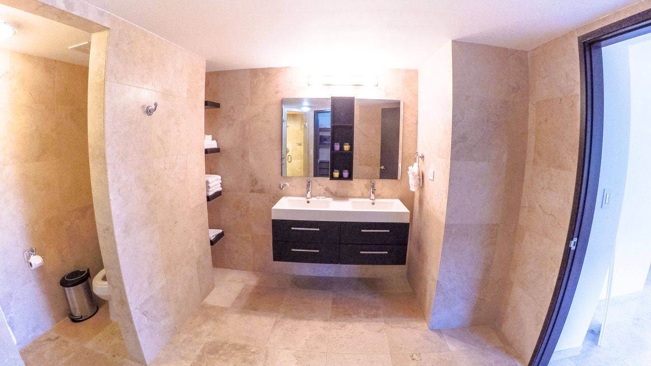 Photo of Bathroom in Oranjestad-West