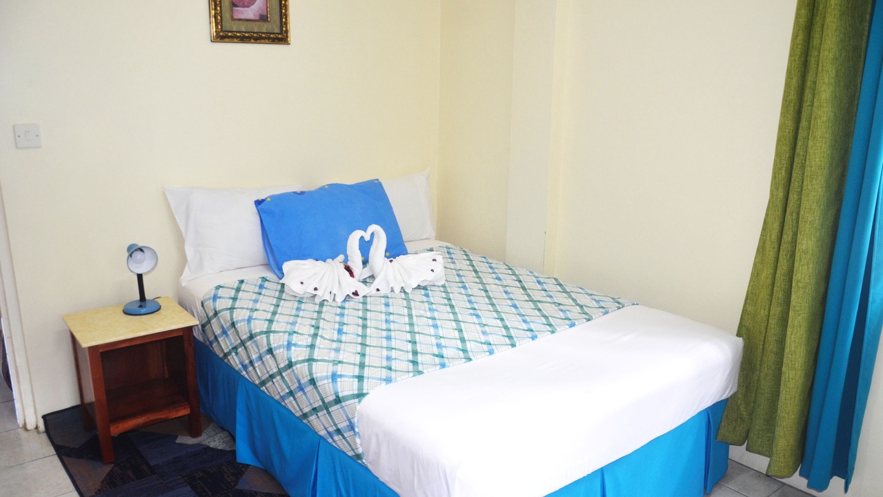 Photo of Bedroom in Picard
