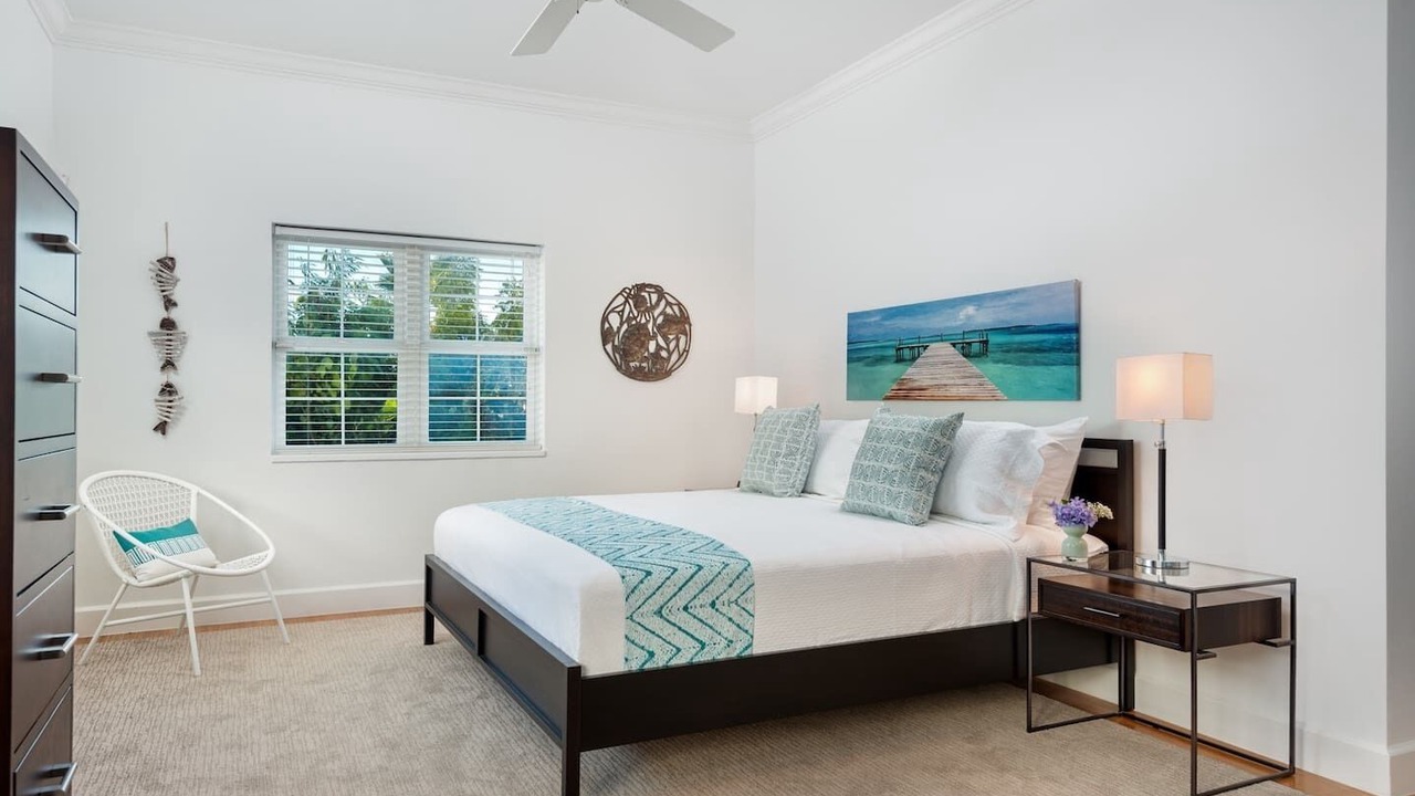 Photo of Bedroom in Leeward Settlement