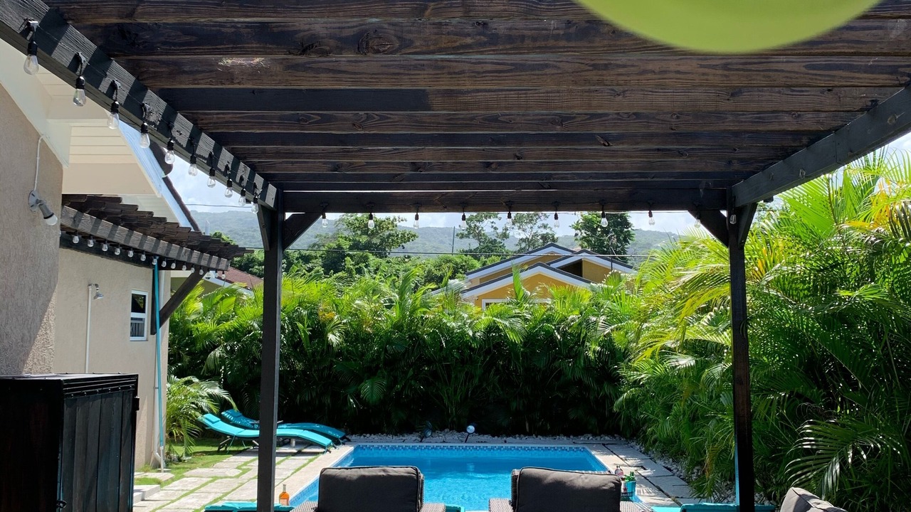 Photo of Patio Balcony in Mammee Bay