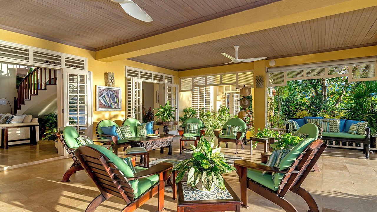 Photo of Patio Balcony in Discovery Bay