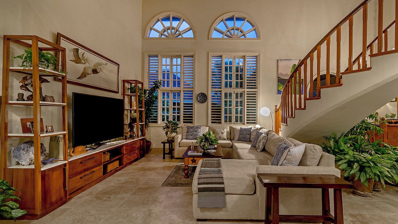 Photo of Livingroom in Discovery Bay