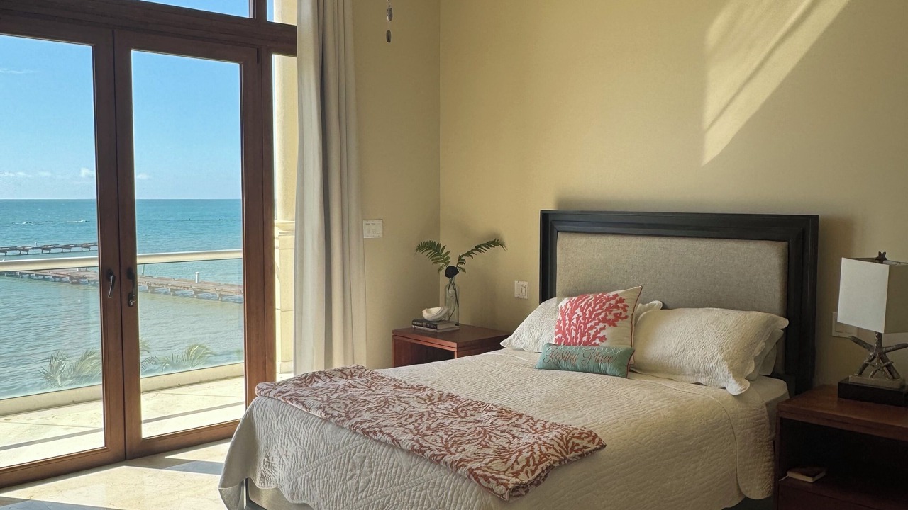Photo of Bedroom in Placencia