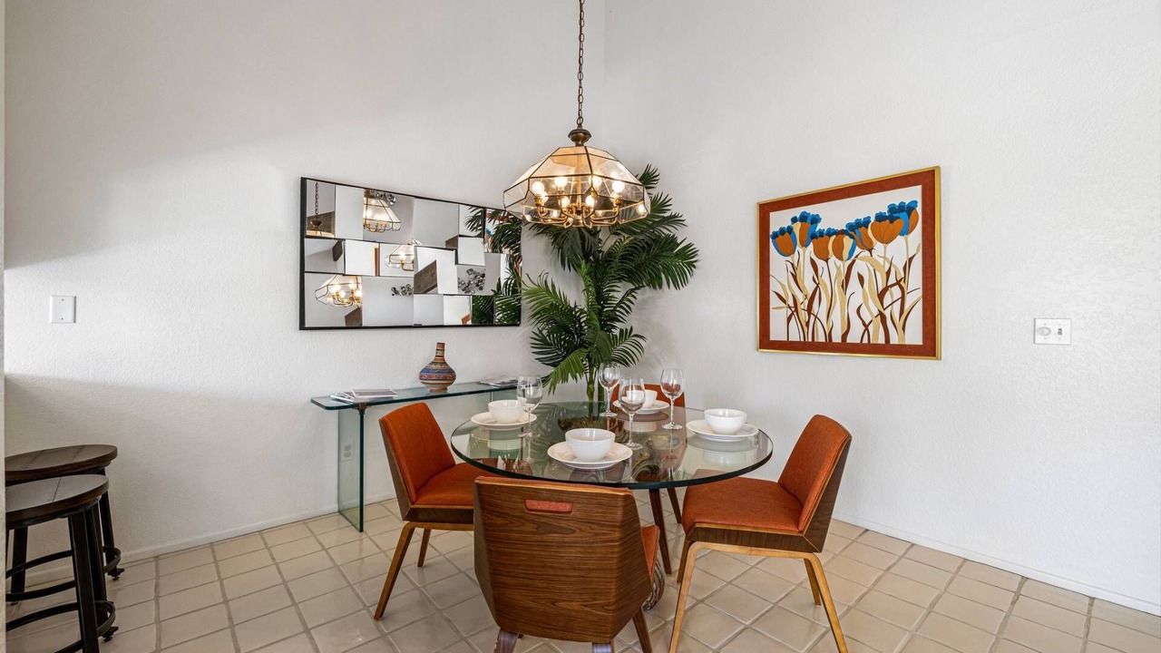 Photo of Livingroom in Palm Desert