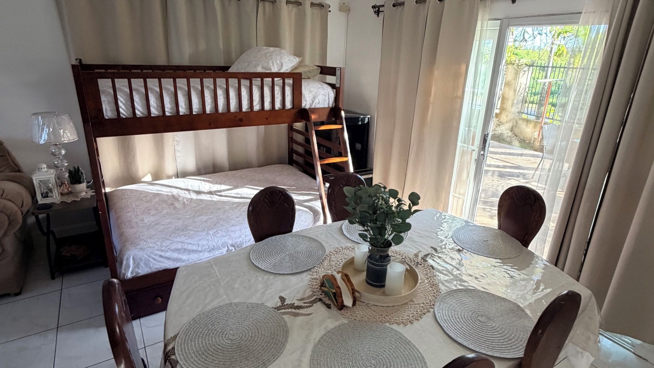 Photo of Bedroom in Orange Bay
