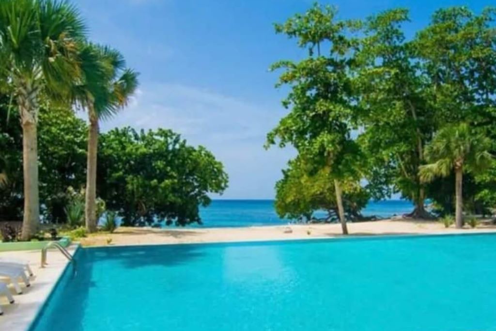 Photo of Outdoor in Orange Bay