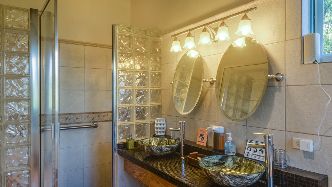 Photo of Bathroom in Marigot Bay