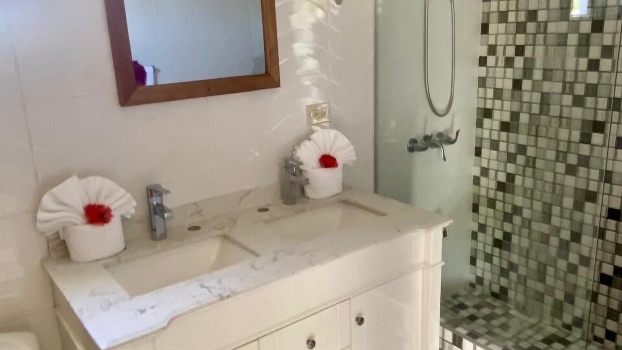 Photo of Bathroom in Tryall